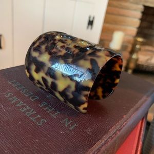 Tory Burch Bracelet Tortoise Cuff